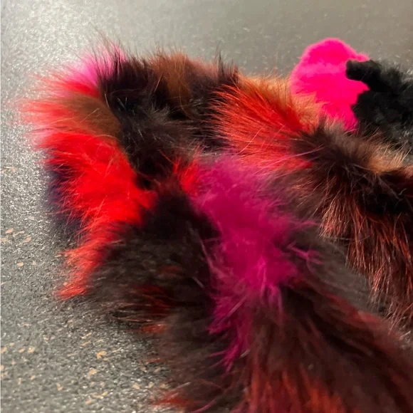 Colorful Fox Fur Scarf - Picture 6 of 7
